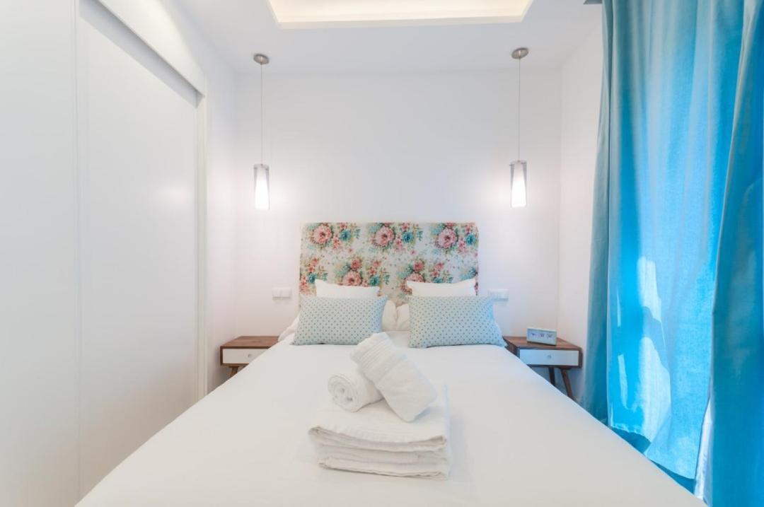 2 Bedrooms 1 Bathroom Furnished - Lavapies - Modern Stylish Madryt