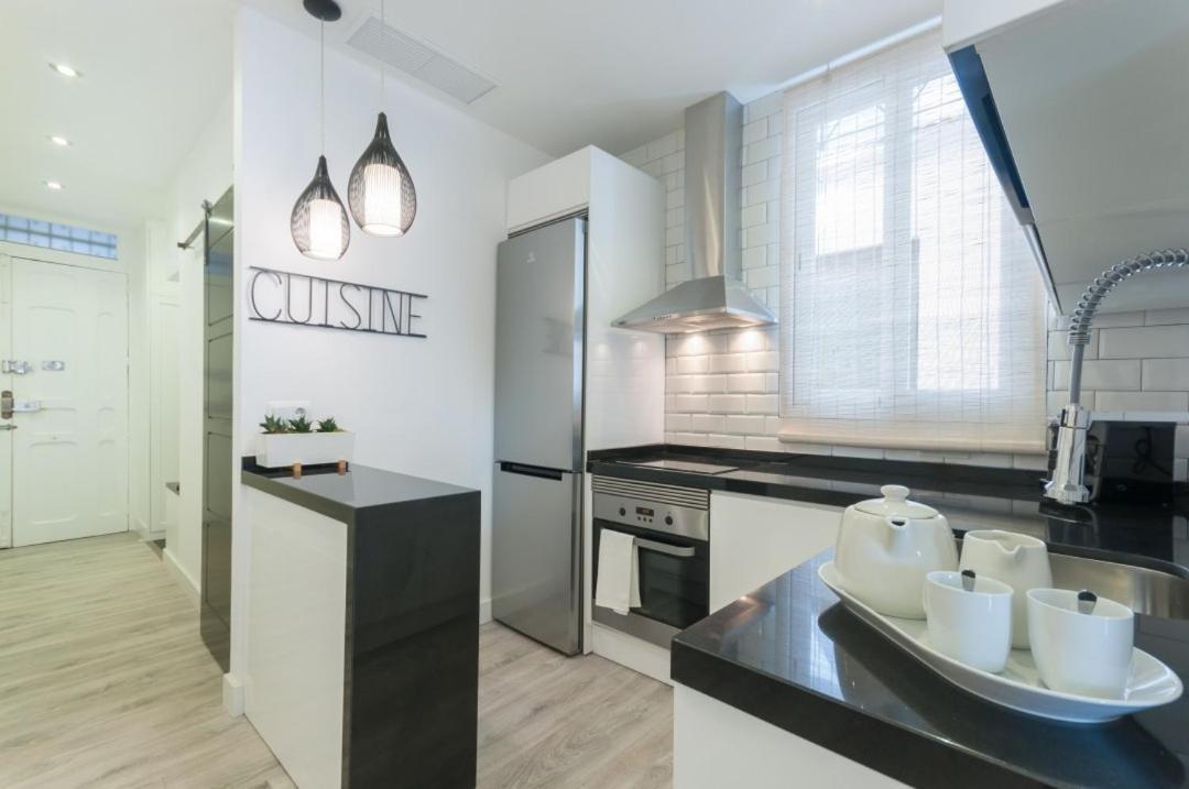 Appartement 2 Bedrooms 1 Bathroom Furnished - Lavapies - Modern Stylish